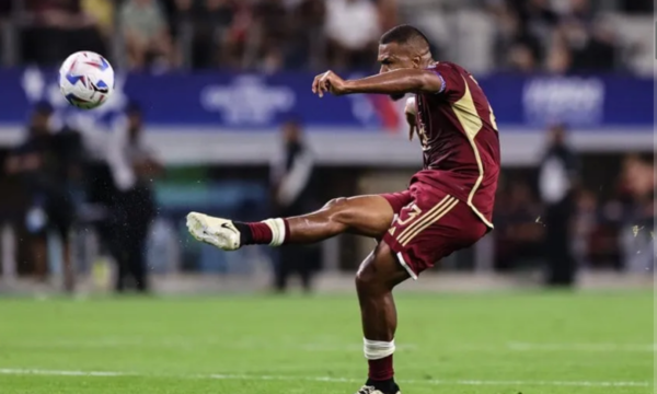 (VIDEO). ¡Nde tavy! El golazo que se mandó un pelotero venezolano en Copa América 2024