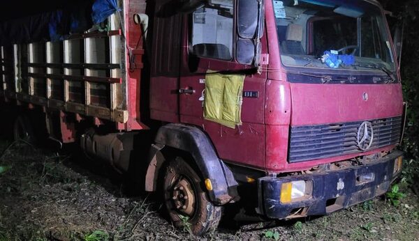 Descubren un aguantadero de vehículos robados ubicado en Minga Guazú – Diario TNPRESS