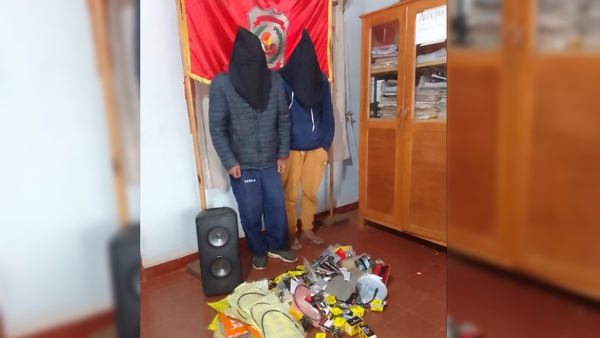 Capturan a sospechosos y recuperan objetos hurtados en Barrio Santo Domingo.