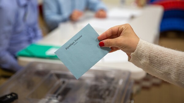 París, ciudad favorable a la izquierda, teme por el resultado en Francia