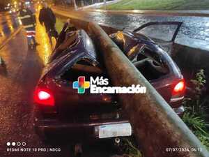 Jóvenes se salvan de milagro en grave accidente sobre Ruta PY06 en Encarnación