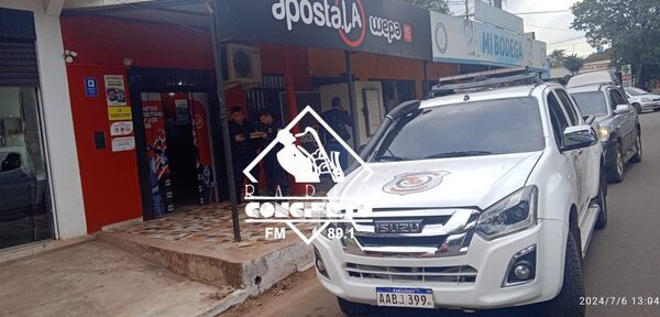 Asaltan local de apuestas, hieren a guardia y llevan dinero y celulares