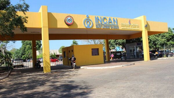 Enfermeros del Incán piden intervenir hospital ante "intención de precarizar cada vez más"