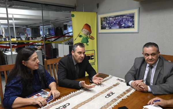 Empresa proyecta inversión de US$ 500 millones para explotar titanio - Economía - ABC Color
