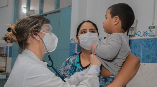 Alarmante cifra: más del 50% de hospitalizaciones por infecciones respiratorias afectan a niños - Unicanal