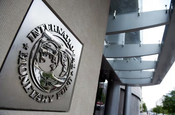 FMI señala alta evasión fiscal en Paraguay y recomienda reformas tributarias