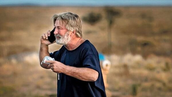Alec Baldwin busca justicia por el disparo mortal involuntario en el set de la película Rust