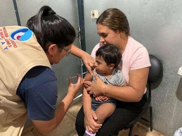 Gobierno llamará por teléfono a padres cuyos hijos aún no se vacunaron con hexavalente y SPR - Nacionales - ABC Color