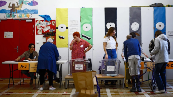 Elecciones legislativas en Francia: Coalición de izquierda se impone a Marine Le Pen y la ultraderecha