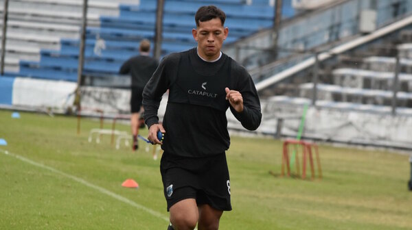 Versus / Fue una de las grandes promesas de Olimpia y ahora tendrá su oportunidad en el ascenso argentino