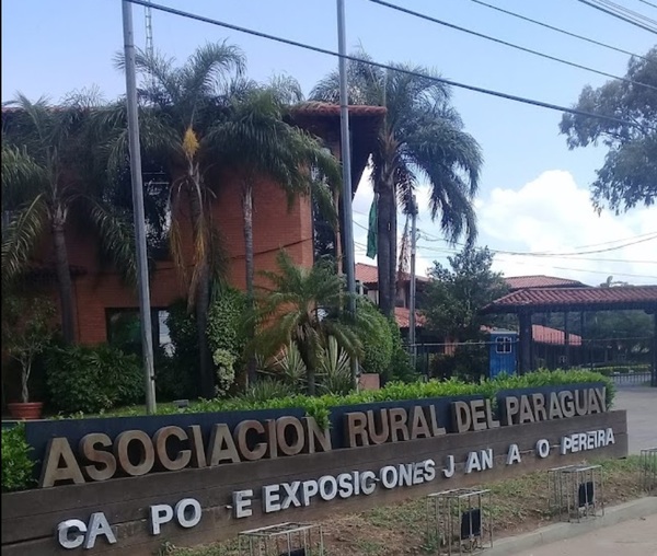 Luego varios años, se disuelve la Expo organizada por la ARP y la UIP