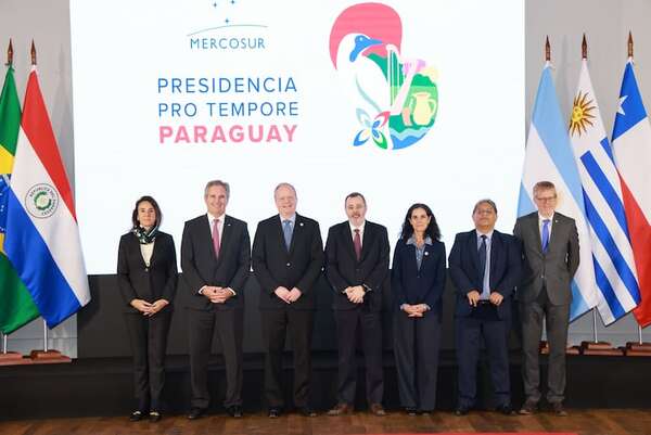 Paraguay pide “sin condiciones” para trato comercial del Mercosur con China - Política - ABC Color