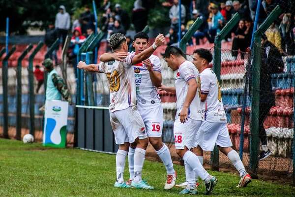 Primera C: Sportivo Iteño, imparable - Fútbol de Ascenso de Paraguay - ABC Color