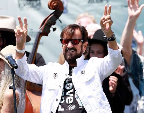 Ringo Starr cumple 84 años y esparce mensaje de “paz y amor” - Música - ABC Color