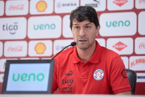 La APF oficializa la salida de Daniel Garnero como técnico de la Albirroja - El Trueno
