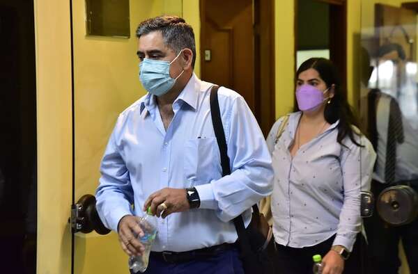 Confirman condena de Justo Ferreira a 3 años de cárcel por caso “insumos chinos” - Nacionales - ABC Color