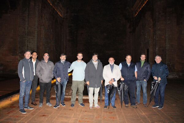 EMPRESARIOS ESPAÑOLES VISITAN LAS MISIONES JESUITICAS - Itapúa Noticias
