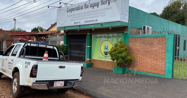 La Nación / Robaron recaudación de cooperativa encarnacena tras remover la reja de una ventana