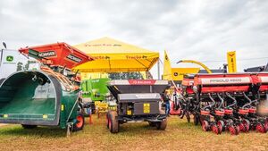 Tracto llevó soluciones para agricultura y ganadería en Cooprolanda 2024