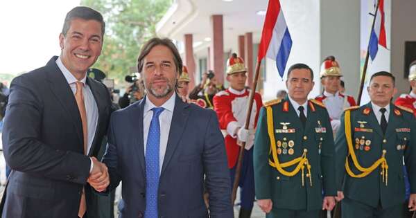 La Nación / Peña entrega presidencia pro témpore del Mercosur a Lacalle Pou