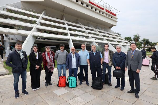 Misi贸n de empresarios espa帽oles visita Paraguay en busca de oportunidades de inversi贸n - Revista PLUS