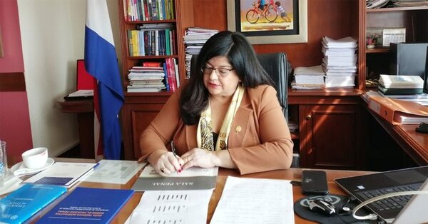 La Corte debe ejercer su poder disciplinario con firmeza, afirma Llanes
