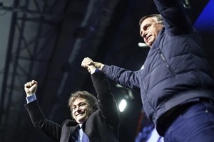 Milei denuncia una “persecución judicial” contra Bolsonaro y defiende su plan económico - ADN Digital
