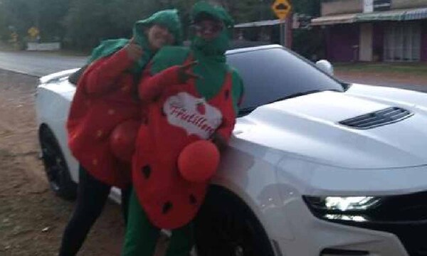 Todo sea por las ventas: Sr. Frutillón sacó los ‘pasos prohibidos’ en Areguá – Prensa 5