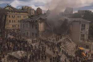 Un total de 31 civiles han muerto a consecuencia del ataque ruso del lunes a Kiev - Mundo - ABC Color