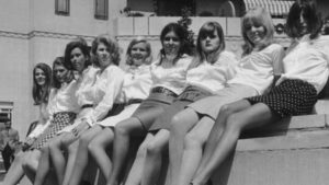 La minifalda cumple 60 años, ícono de la moda más vigente que nunca