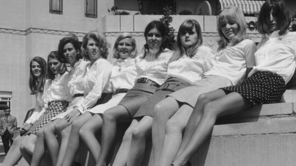 La minifalda cumple 60 años, ícono de la moda más vigente que nunca