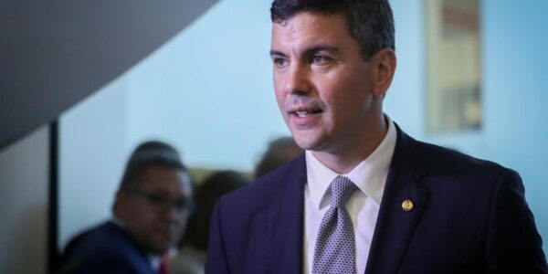 Paraguay se abre a negociar con China sin romper lazos con Taiwán