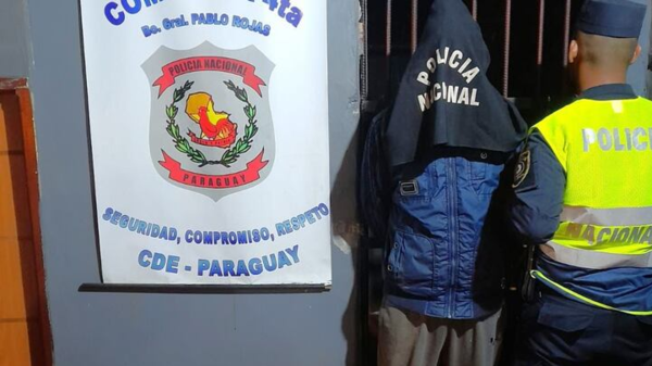 Reducen a golpes a pervertido que manoseó a adolescente con discapacidad