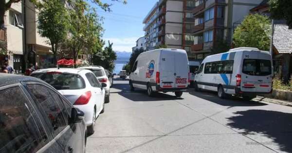 La Nación / Estudiante paraguayo falleció durante viaje de egresados en Bariloche