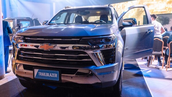 Con un brindis, Chevrolet presentó su S10 y la Trailblazer