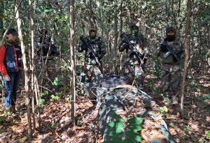 Policía halla pista clandestina con 412 kilos de cocaína en Bolivia