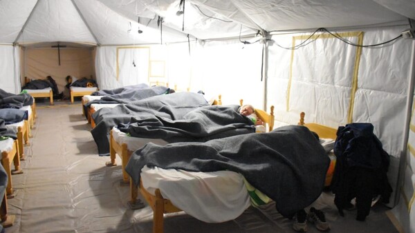 Más de 50 personas pasaron la noche en albergue de la Costanera de Asunción