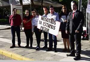 Cartismo matará hoy iniciativa popular “Chau Nepotismo” - Política - ABC Color