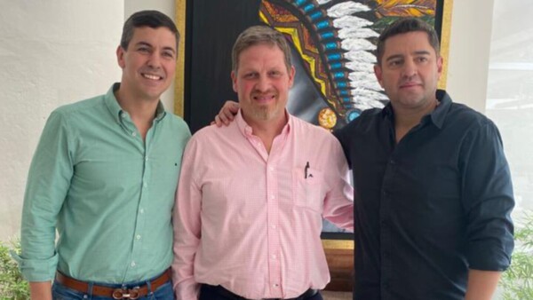 Chase creció en patrimonio y su empresa en contratos con Estado