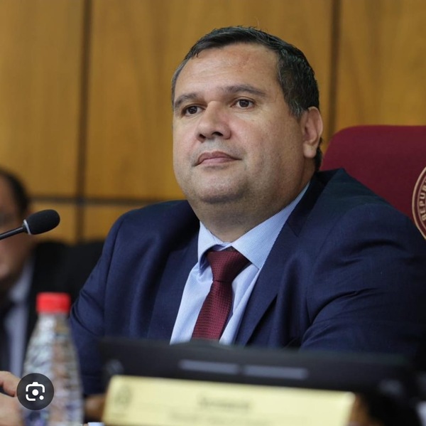 Designación de hija de Maidana a su despacho “es éticamente cuestionable, pero no es tráfico”