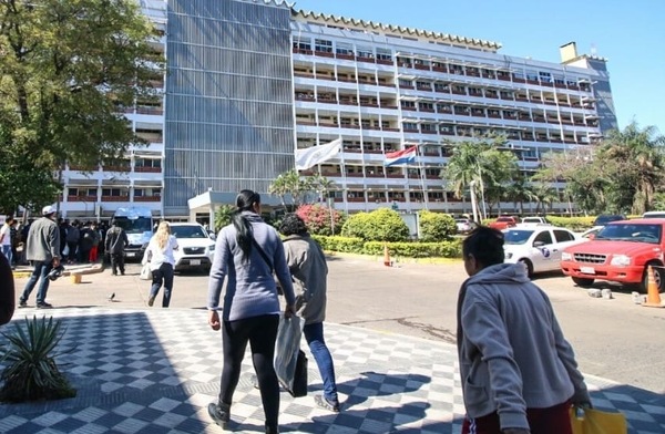 Hizo préstamo de G. 5 millones para pagar coima en IPS para que le operen a su hijo