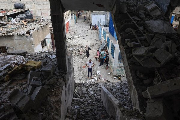 Un mortífero bombardeo de Israel golpeó una escuela en Gaza y dejó al menos 29 muertos