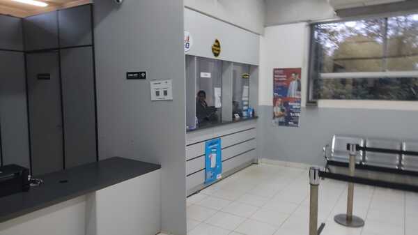 Bandidos asaltan financiera y roban unos G. 7.000.000 - La Clave