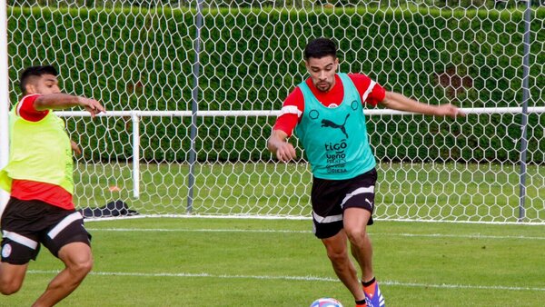 La Albirroja toma ritmo en París