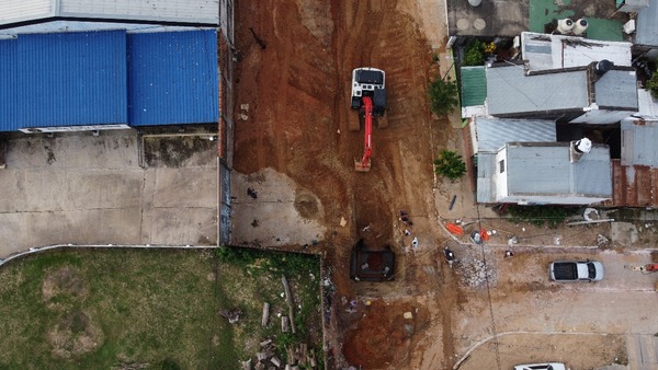 Excavadoras Link-Belt son utilizadas en drenaje urbano en Argentina - Amigo Camionero