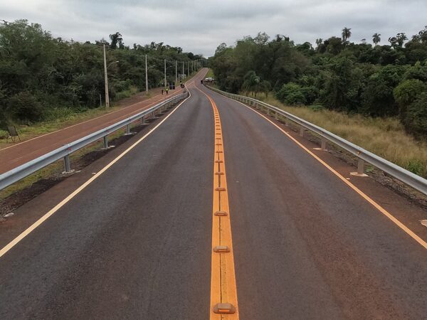 Inauguran nuevo puente de hormigón armado sobre el río Yguazú que beneficia a más de 20.000 personas