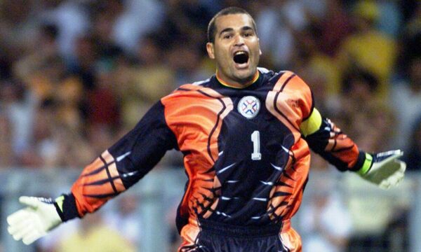 Chilavert… ¿candidato a presidente de la APF?