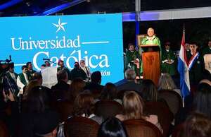 Universidad Católica recibe acreditación de ANEAES - Sociales - ABC Color