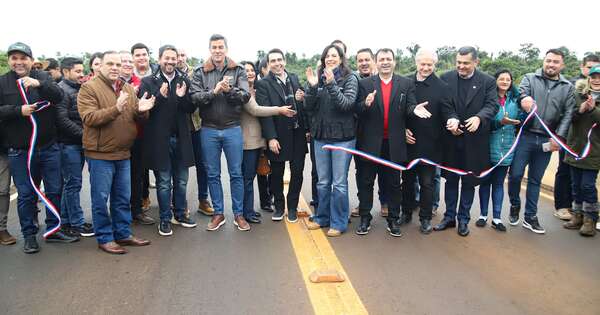 La Nación / Peña inauguró puente que impulsará al sector productivo entre Caaguazú y Alto Paraná