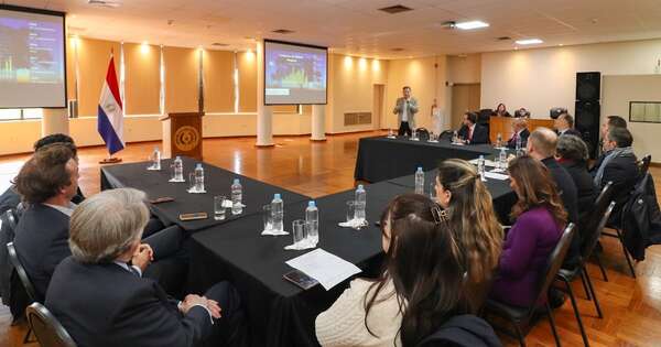 Diario HOY | Presentan ventajas de inversión a empresarios españoles